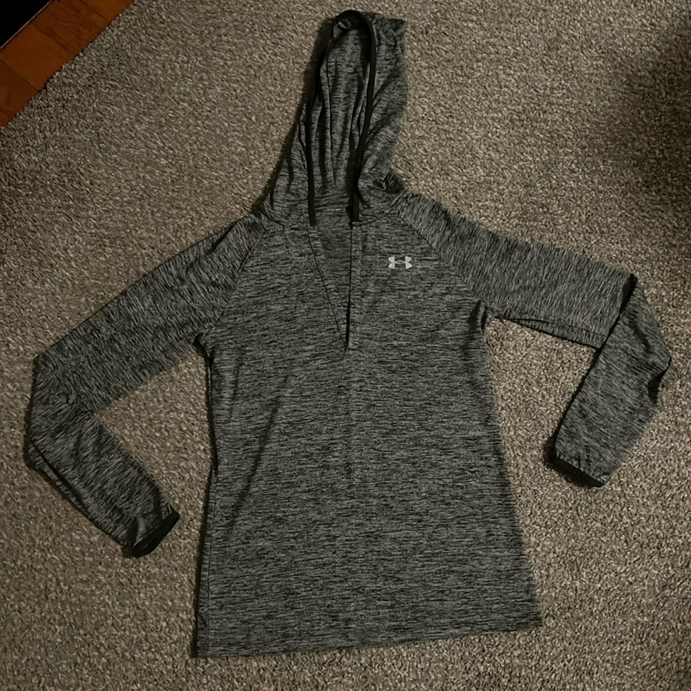 Under Armour longsleeve shirt. Small